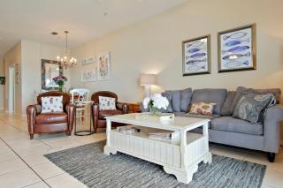 Sea Side 202 Beachfront Serenity 3BD 2BA Sleeps 8 - Clearwater Beach - 4