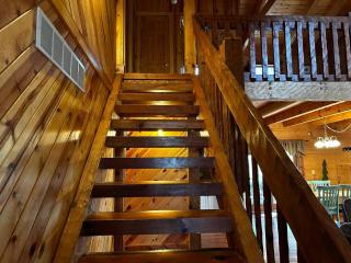 Cozy Cabin - 1