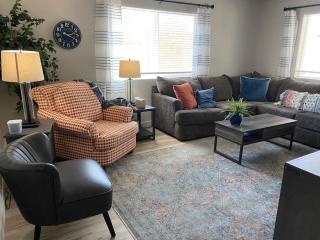 North Phoenix Remodeled 4 Bed 2Bath - Phoenix - 0
