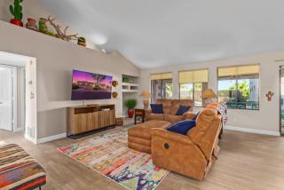 Vibrant 4 Bedroom with Pool and Spa - 9