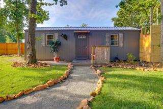 Pet-Friendly Grand Lake Studio with Outdoor Space - Grove - 0