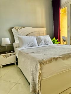 ALEX HOMES - Sporting Cozy Apartments with Direct Sea View - 7