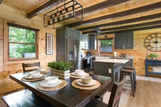 Amazing Views Remodeled 4Mi to DTWN Hottub Firepit - 1