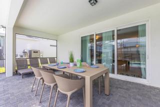 *Special Offer* Brand New Villa with Themed Rooms - 1