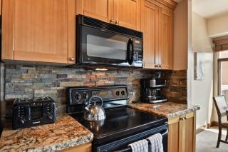 Sundial condo in Canyons Village, private patio, outdoor pool/hot tub, walk to hiking/biking C316B - Park City - 2