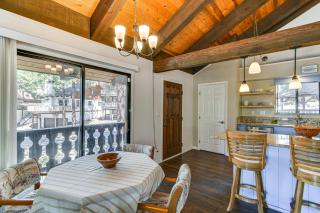 Near Skiing and Beach Access South Lake Tahoe Cabin - South Lake Tahoe - 2