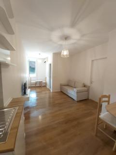 Tirana Center Apartment - Tirana - 0