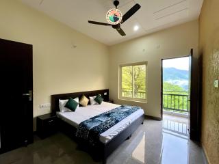Rudram Aura x One Light Stays - Rishikesh - 3