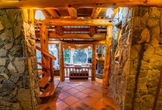 Amazing 4 Bedroom Chalet Villa Traful VT1 by Apartments Bariloche - 1