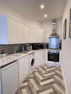 Montague Apartment-Spacious, Central & Free Parking - Worthing - 1