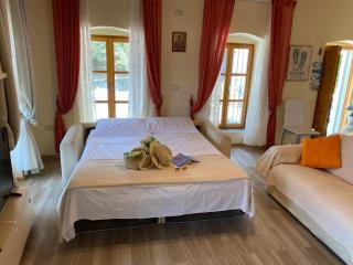 Karolas Home - Dhërmi - 7