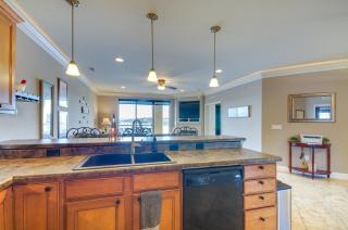 Waterfront Osage Beach Condo with Patio and Grill - Osage Beach - 1