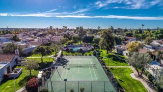 Peaceful Privacy-tennis-greenbelt-golf-walkable - Scottsdale - 1