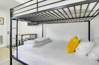 Charming Studio with Pool and Table Rock Lake Access! - 2