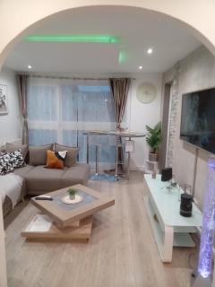 Cozy Chic Appart - Eaubonne - 8