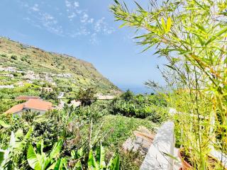 Casa das Amoreiras by YMR - 1