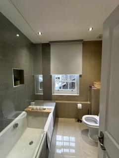 Brand New Flat in Central London - 1