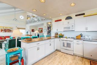 At Ease - Oak Island - 4