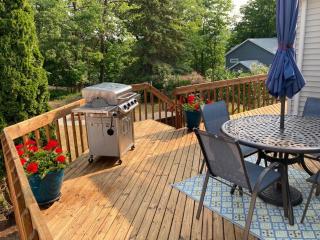 Latitude Adjustment Ii - Simply Gorgeous! - Frankfort - 1