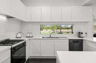Holiday Homestead - Large Farm Stay Style Home - Falls Creek - 8
