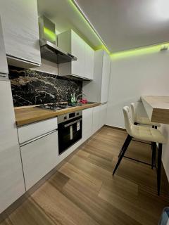 Trendy Home - 1