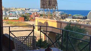One bedroom with sea view in the centre - 8