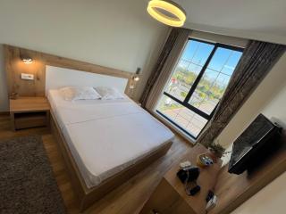 Hotel Luxor - Pristina - 7