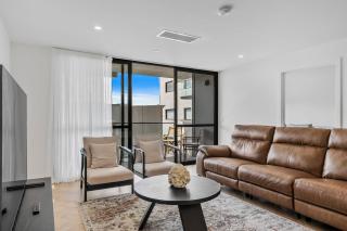'Downtown at The Elliott' Modern City Style - Hobart - 0