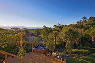 Tahuna Views - Spa Pool, Sea Views, Great for Kids - Nelson - 0