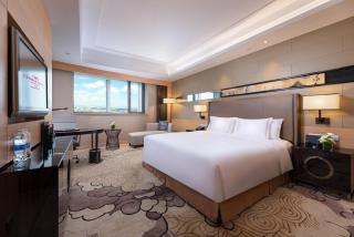 Crowne Plaza Xi'an by IHG - 6