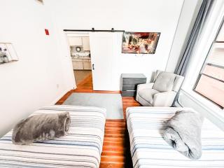 Gaslamp 2bdrm - W Parking & 4 Beds #404 - San Diego - 9