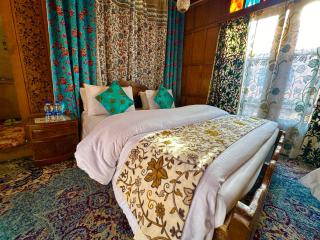 Lake Palace Group Of House Boats - Srinagar - 7