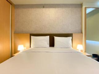 Exclusive and Comfortable 1BR Apartment Mustika Golf Residence By Travelio - Bekasi - 9