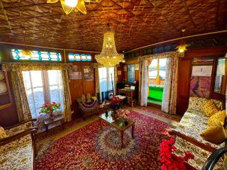 Lake Palace Group Of House Boats - 0