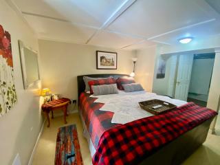 Cobourg Country Home - 10 Minutes From Cobourg Beach! - Cobourg - 0