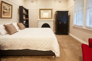 ER125 - Crows Nest Comfort Spacious 3 bedroom home - 2