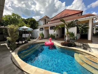 Black Pillow Villa - Jimbaran - 0