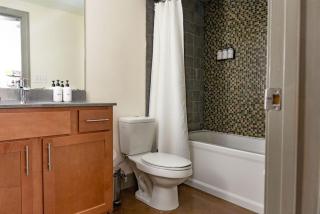Stunning 2 Br Loft Smack In The Heart Of Downtown - Roanoke - 3