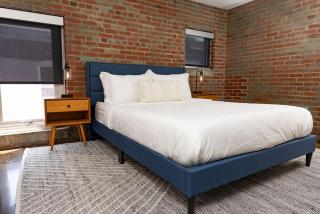 Trendy 1 Br Loft Apt Downtown With Exposed Brick - Roanoke - 3