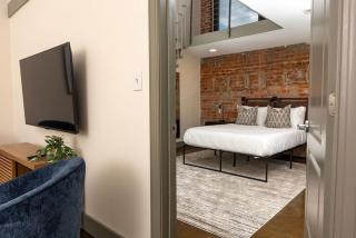 Extra Classy 1 Br Loft With Exposed Brick Downtown - Roanoke - 9