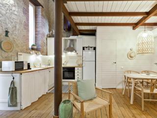 Charming Stone House near Beach Retreat - 8