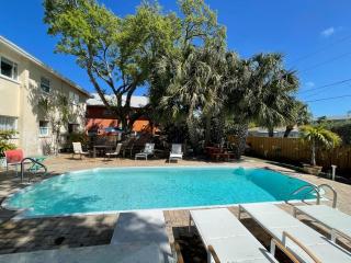 Sunny Retreat Unit 3 Studio - Clearwater Beach - 1