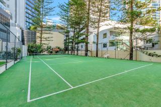 Stunning OCEAN VIEWS in 2 Bedroom Unit at Zenith - Q Stay - 2
