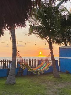 Room in BB - Beach Hotel Room For 6 P Pool Breakfast and Fan - Las Peñitas - 2