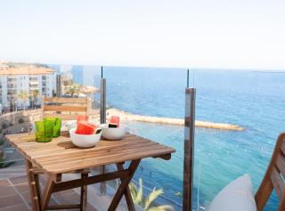 La Cala Beach Deluxe Apartments - 9