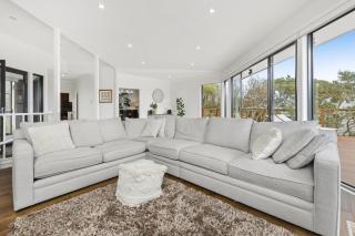 Back Beach Serenity - Expansive Home with Games Area - Rye - 8
