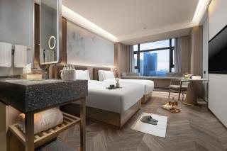 Mehood Lestie, Changsha Moon Island Jar Ridge - 4