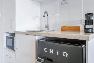 Cairns Central Getaway - A Sleek City Studio - 4