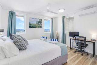 Cairns City Escape - Elevated Modern Haven with Pool - Cairns - 8