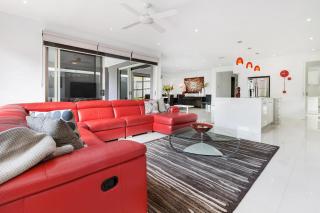 Tyrone Beachside Luxury - Home Theatre Study - Rye - 4